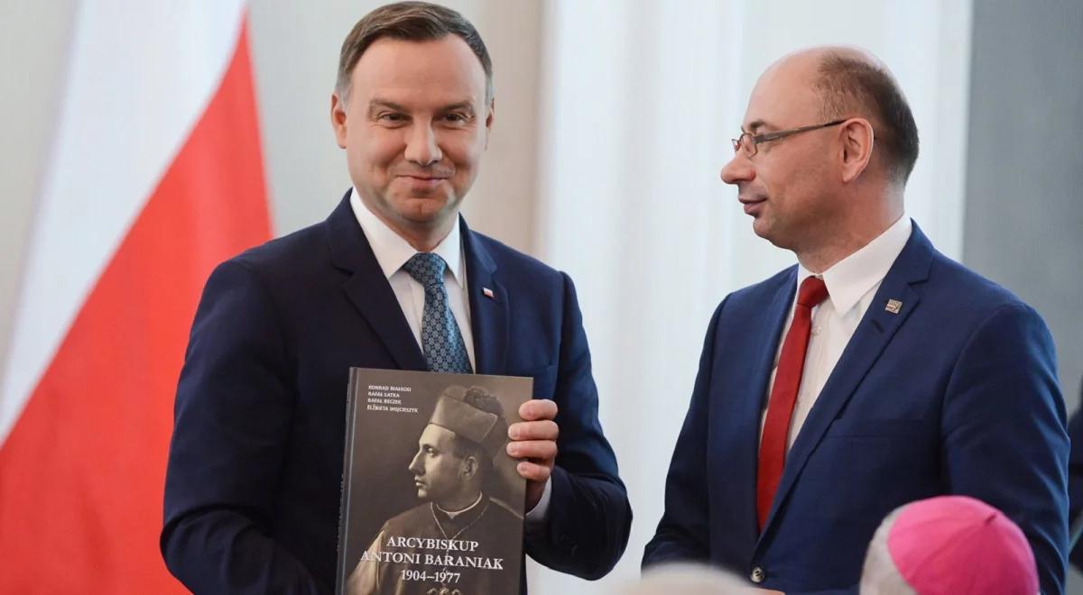 "Był jednym z najważniejszych bohaterów Polski po 1918 roku". Uroczystości upamiętniające arcybiskupa Antoniego Baraniaka 