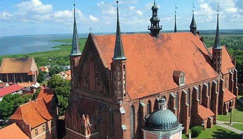 Frombork: biskupi dziękują za kapitułę warmińską