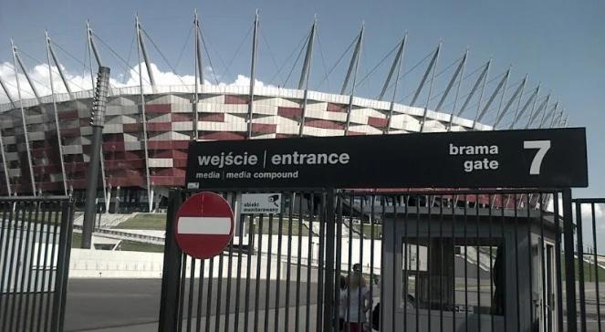Tłumy na Stadionie Narodowym. "Są z nami egzorcyści"