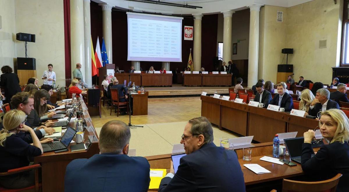 Co z nocną prohibicją w Warszawie? Radny PiS: ściema
