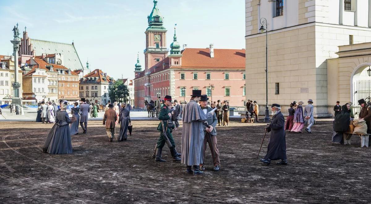 Plac Zamkowy jak z XIX wieku. Trwają zdjęcia do "Lalki"
