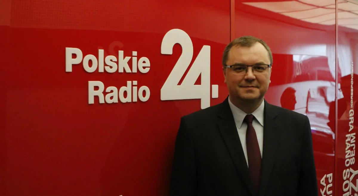 "Próba solidarności europejskiej w stosunkach zewnętrznych". Sałek o rozmowie prezydenta z Emmanuelem Macronem