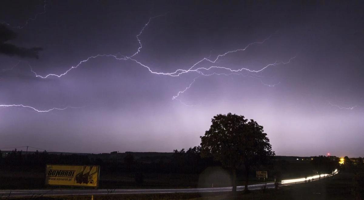 Silne burze na południu Polski. IMGW wydał ostrzeżenia pierwszego stopnia