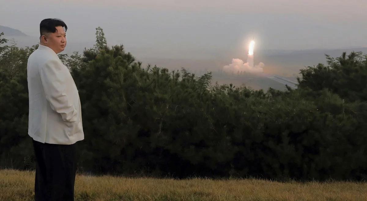 Wystrzał pod nadzorem Kima. Kolejne próby rakietowe Korei Płn. 