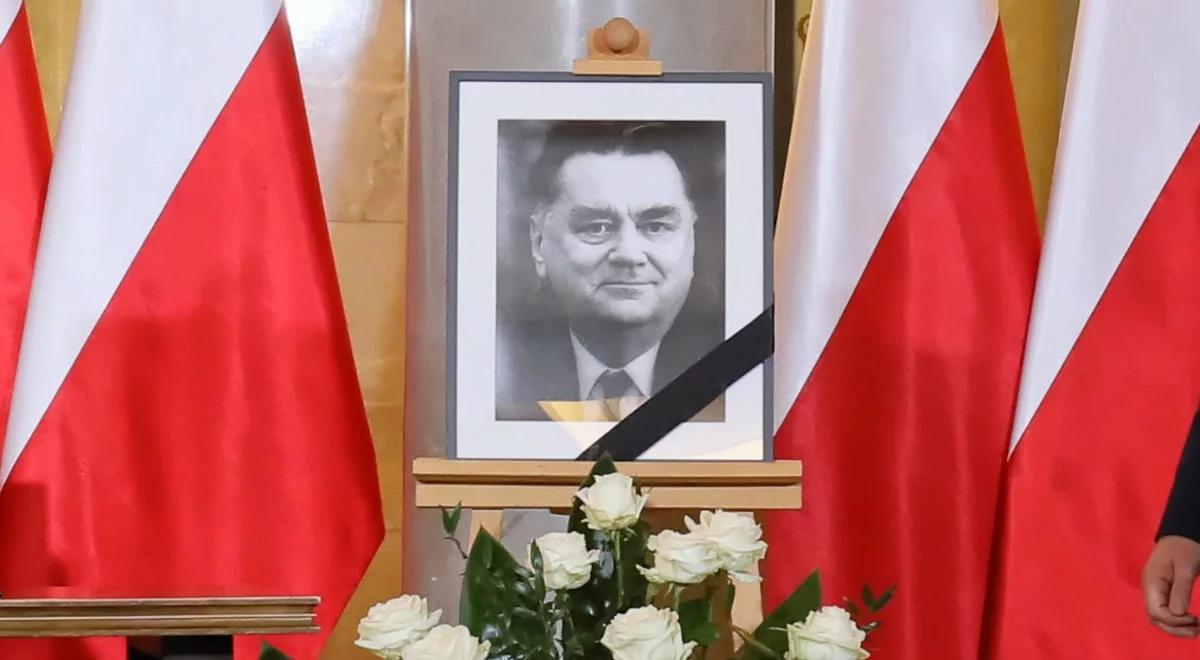 Senat: Jan Olszewski był człowiekiem honoru