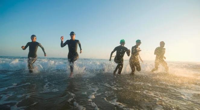 Poznań: zmarł 44-letni uczestnik triathlonu. Zasłabł w wodzie 