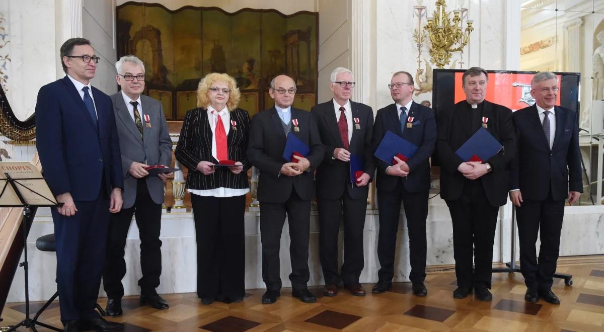 "Czujemy żywy kontakt z naszą historią i piszemy jej nowe rozdziały". Rozdano nagrody Świadek Historii