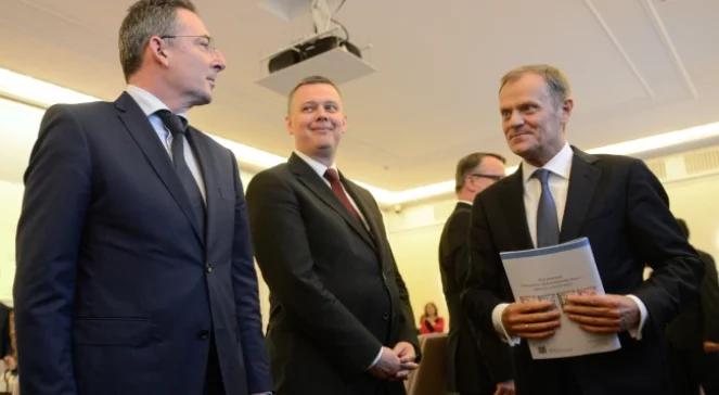 Eksperci o aferze taśmowej. "Tusk może odzyskać zaufanie"