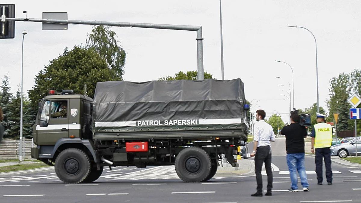 Półtonowa bomba wywieziona z Białegostoku. Szef MON dziękuje żołnierzom