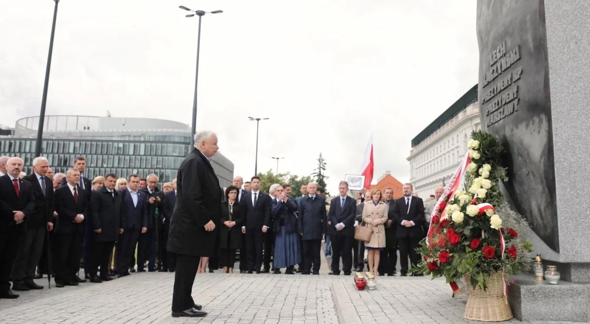 Msza w intencji ofiar katastrofy smoleńskiej z udziałem polityków PiS