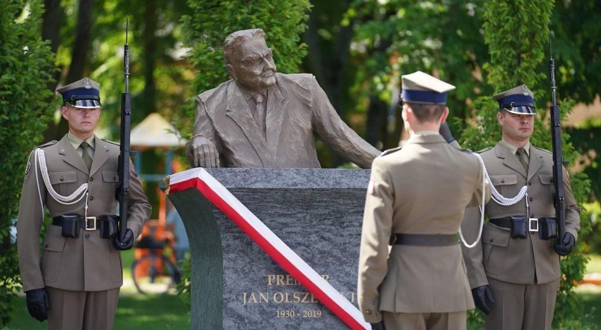Odsłonięto pomnik Jana Olszewskiego. Prezes PiS: Polska jego marzeń była Polską prawą