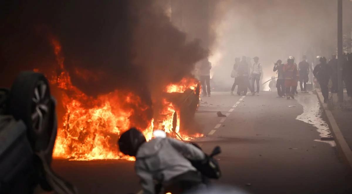 Francja w ogniu. Imigranci zapowiadają kolejne zamieszki. Policja mobilizuje dodatkowe siły