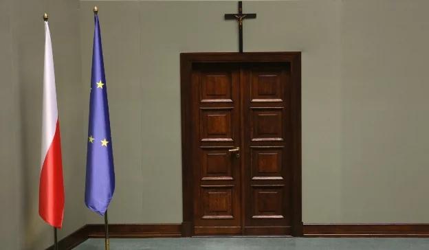 Krzyż zostaje w Sejmie. Pozew Ruchu Palikota oddalony