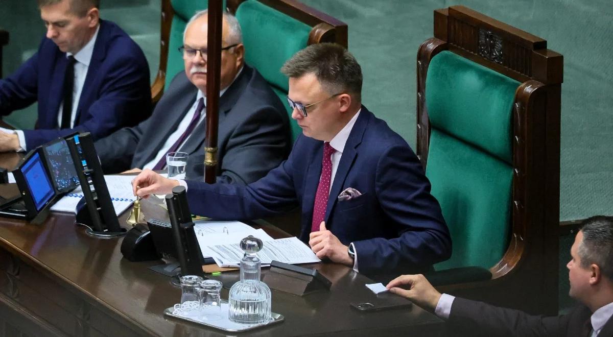 Hołownia nie dotrzyma umowy koalicyjnej? "Będzie grał na siebie"