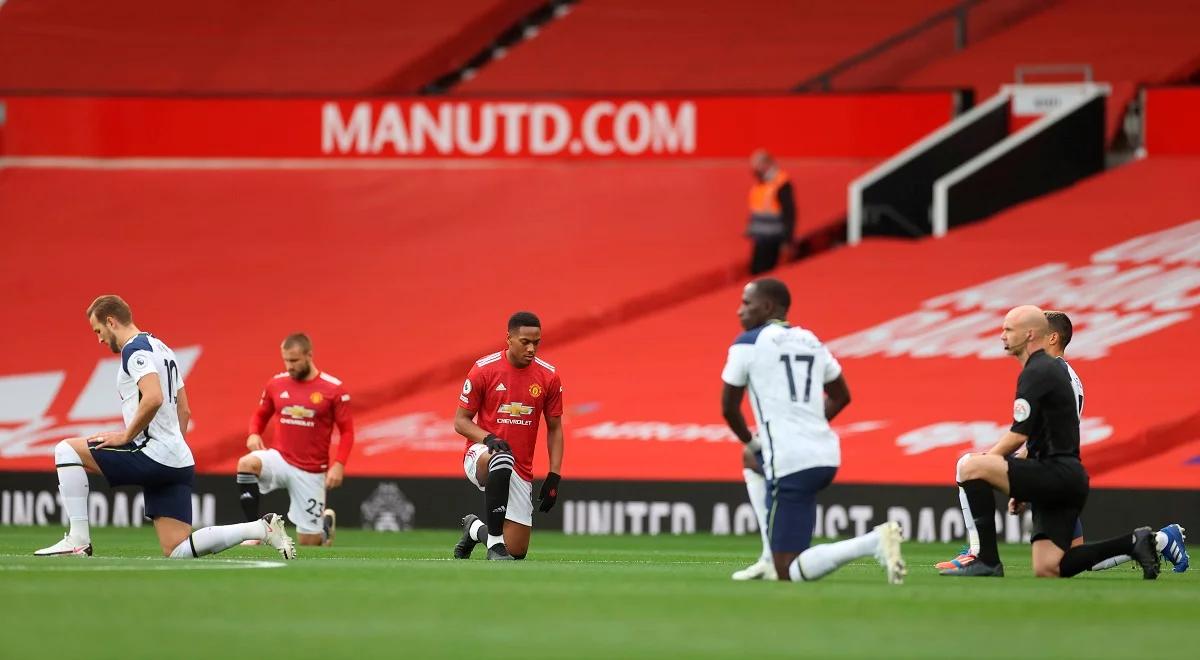 Premier League: kontrowersyjny zwyczaj ograniczony. Piłkarze uklękną tylko przed najważniejszymi meczami