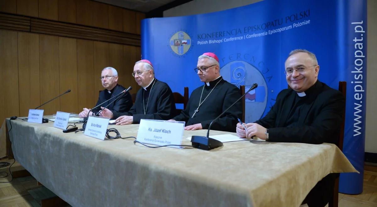 Episkopat: ubóstwo w Polsce się pogłębia, a rząd ogranicza pomoc