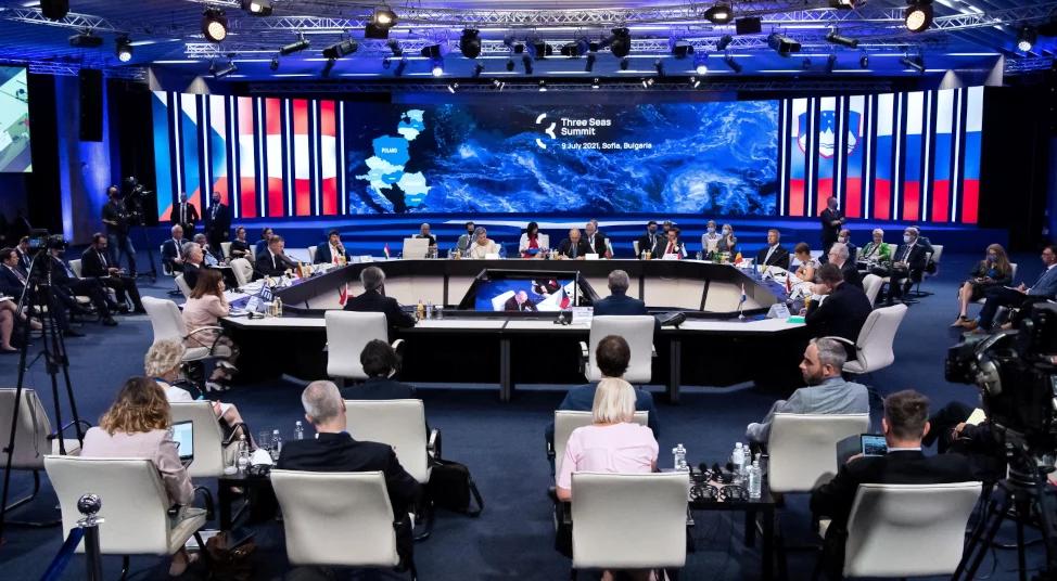 Prezes BGK: Fundusz Trójmorza zgromadził już około miliarda euro i zrealizował trzy projekty
