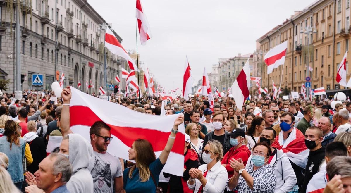 "Wiedziałam, że nasza postawa jest ważna dla Polaków". Paniszewa o represjach na Białorusi