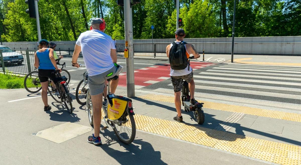 Kaski dla rowerzystów będą obowiązkowe. Przepisy dotyczą dzieci i młodzieży