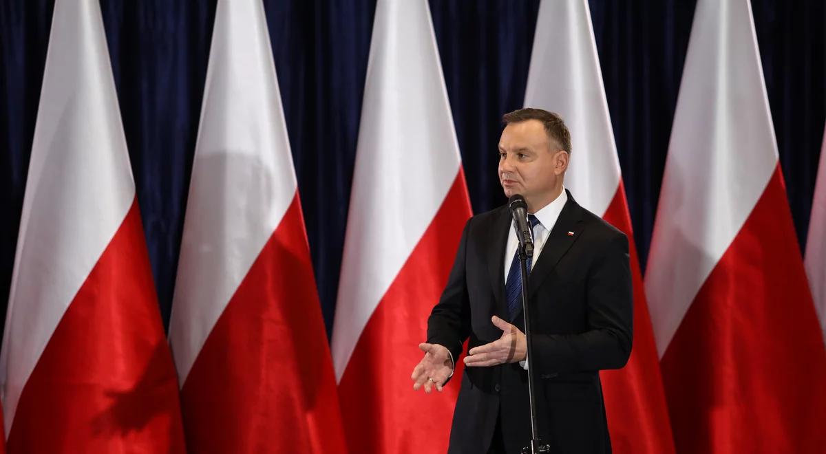 Prezydent z potwierdzonym koronawirusem. "Czuje się dobrze, jest w izolacji"