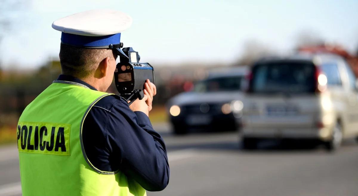 Czwarty dzień akcji "Znicz". Policja apeluje do kierowców o rozsądną jazdę