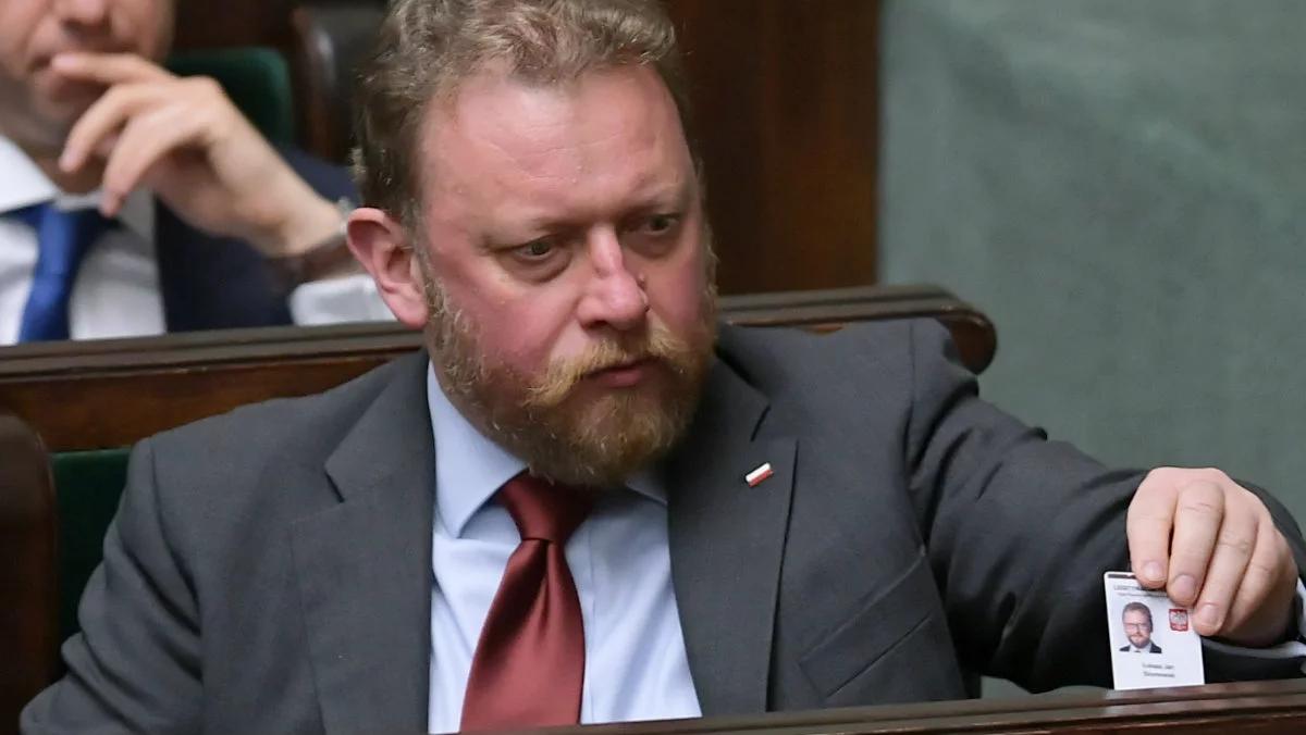 Łukasz Szumowski zapowiada kroki prawne. Poseł nazwała go "oszustem"