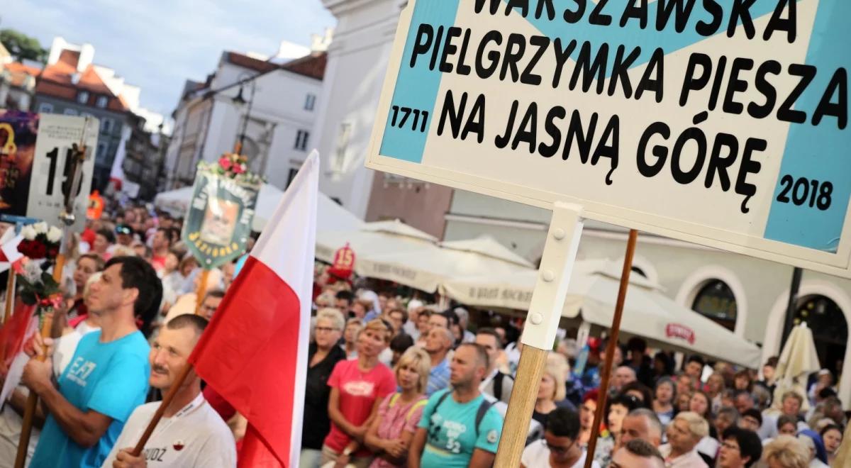 Z Warszawy i Krakowa wyruszyły pielgrzymki na Jasną Górę. "Chcemy dziękować za dobro w swoim życiu"