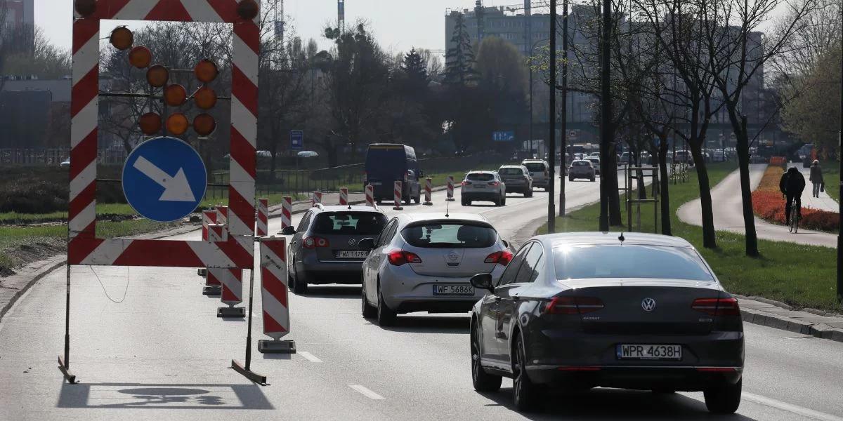 Wakacyjne remonty dróg w Warszawie. Sprawdź, gdzie będą utrudnienia