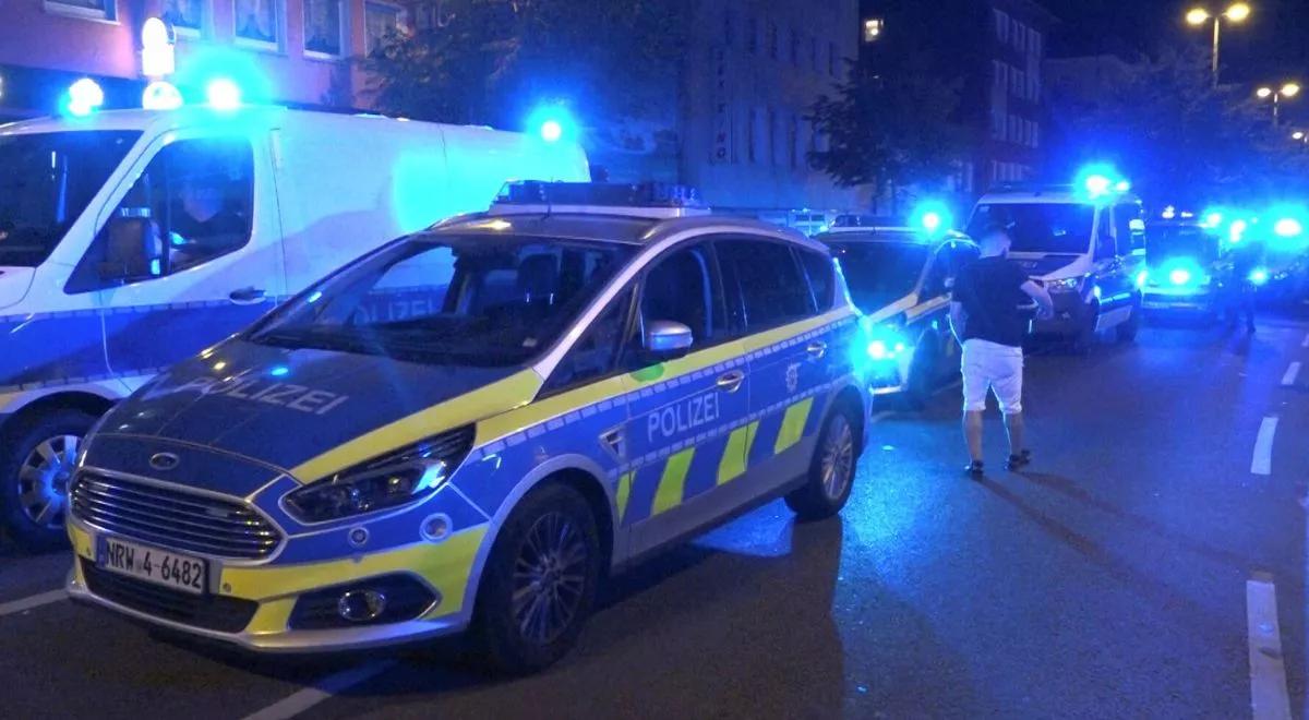 Niemcy nie radzą sobie z migrantami? "Eksplozja przemocy na ulicach, klany atakują się nożami"