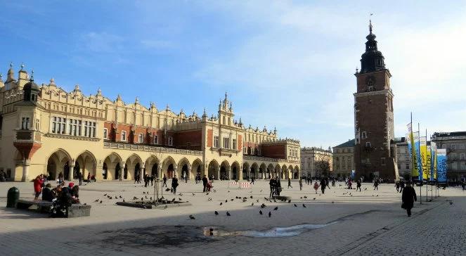 Kardynał Stanisław Dziwisz: Kraków staje się symbolem wyuzdania