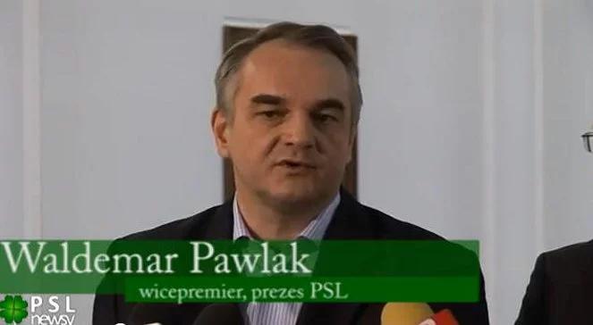 Pawlak poleciał helikopterem. "Drogi są fatalne"