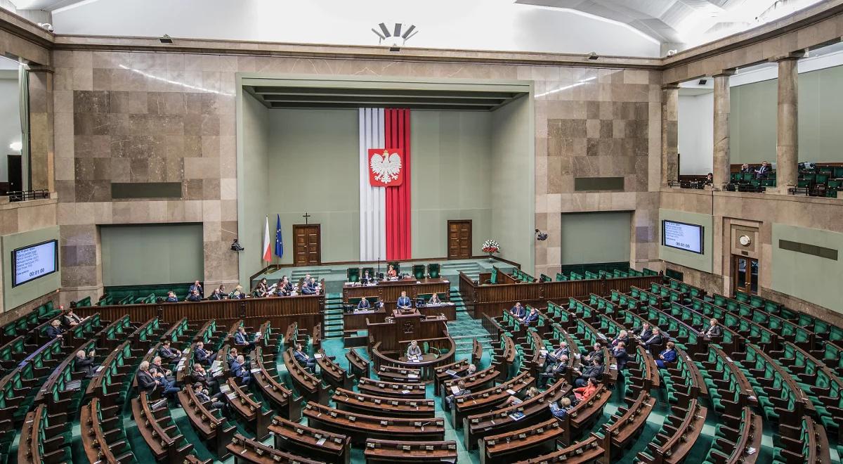 Sejm zajmie się cenami prądu, zatorami płatniczymi i podwyżkami dla nauczycieli