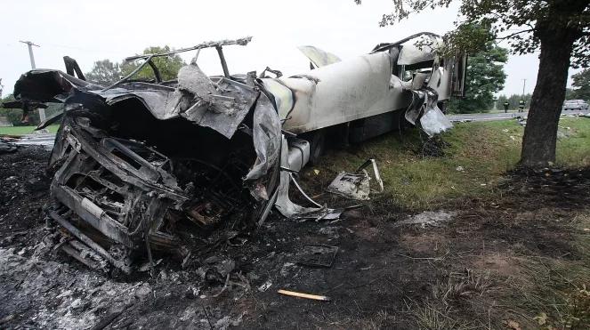 Karambol na DK92 w Wielkopolsce. Dwie osoby nie żyją