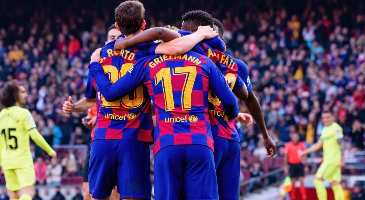 COVID-19 brutalnie uderzył w futbol. FC Barcelona, Real Madryt i Bayern bronią się najlepiej