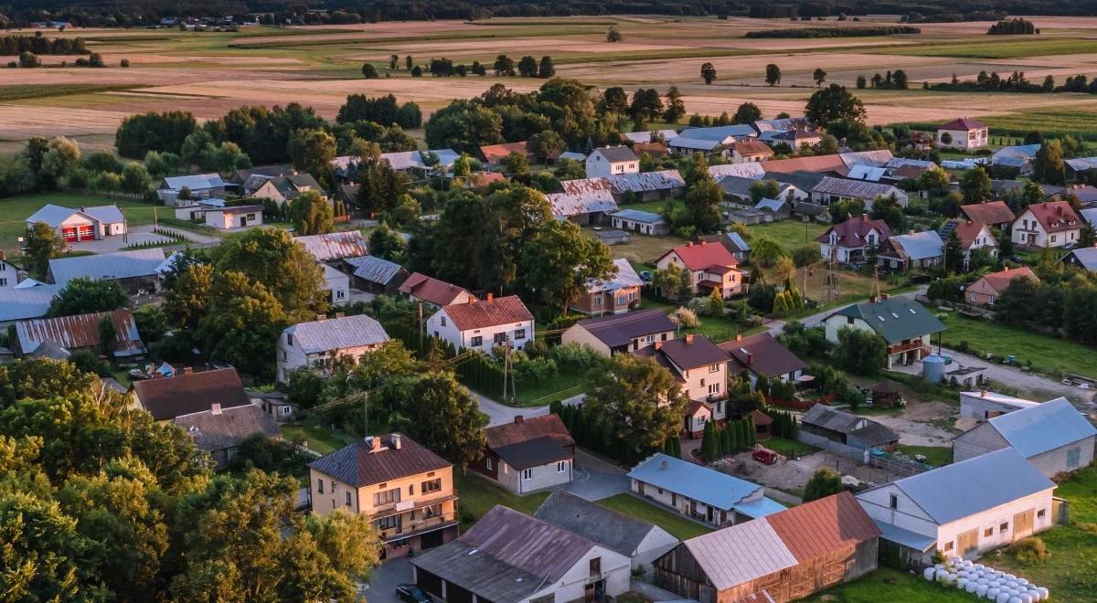 "Polska jest jedna - inwestycje lokalne". Bochenek: chcemy przypomnieć o konkretnych przykładach