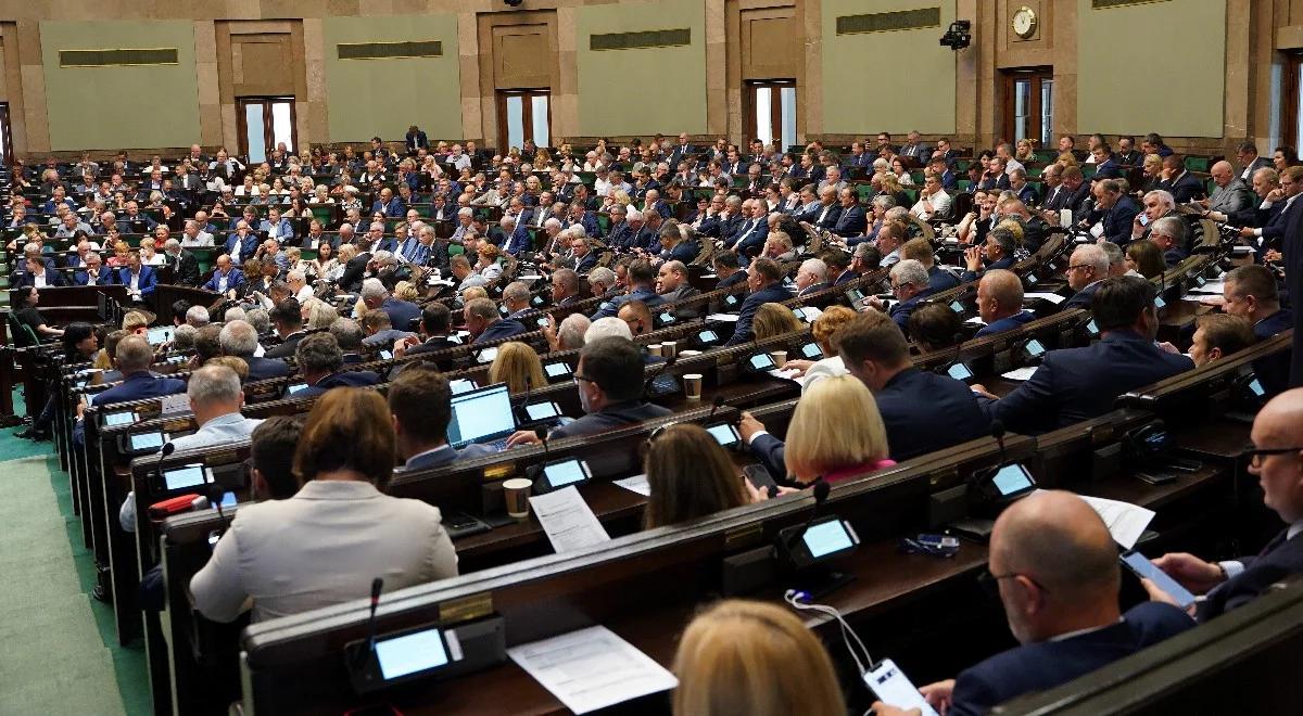 PiS liderem, PSL poza Sejmem. Sprawdź nowy sondaż