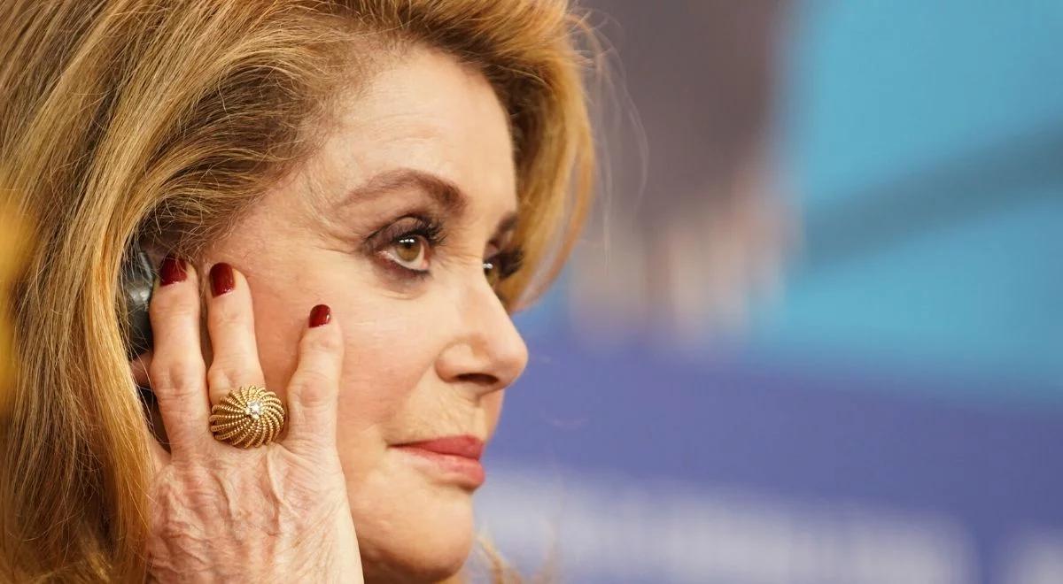 Catherine Deneuve miała udar. "Poważny stan" słynnej aktorki
