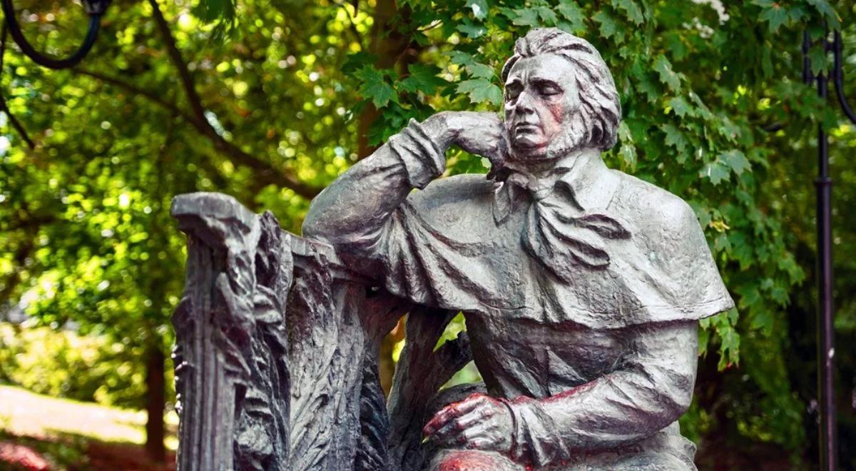 Zmierzyć się z mickiewiczowskim językiem. Działalność Teatru Wierszalin