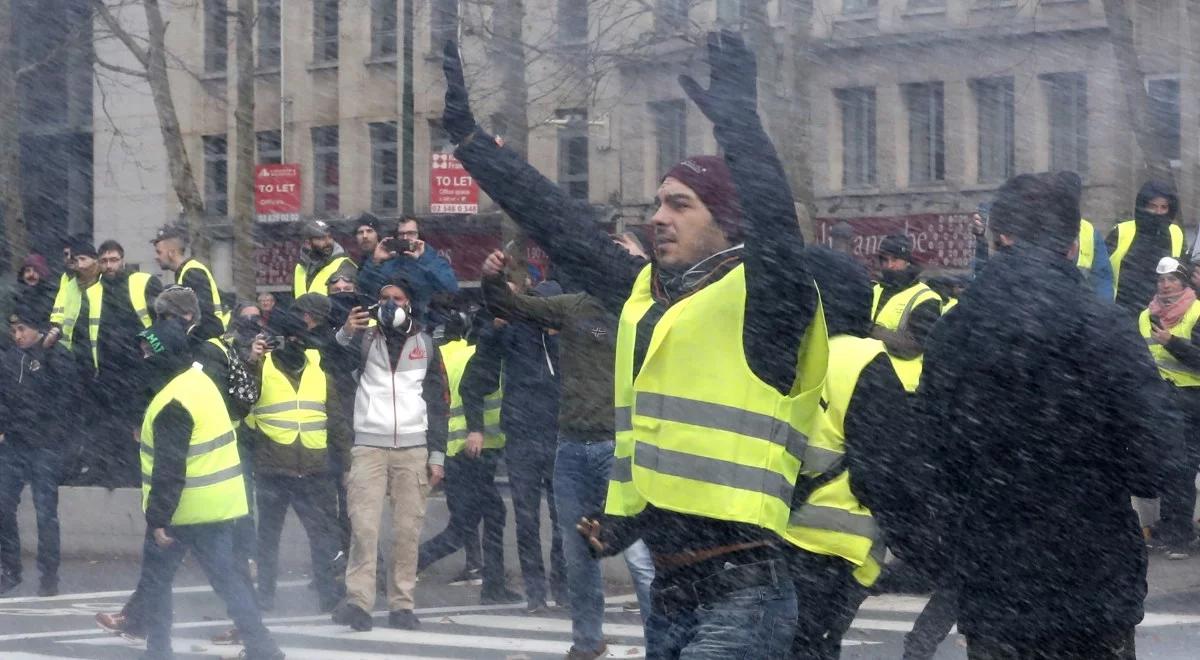 Belgia: kilkaset osób w proteście "żółtych kamizelek", pierwsze starcia z policją