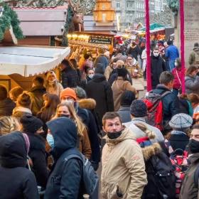 Koronawirus w Europie. Francja zaostrza restrykcje, w Niemczech spotkania ograniczone do 10 osób