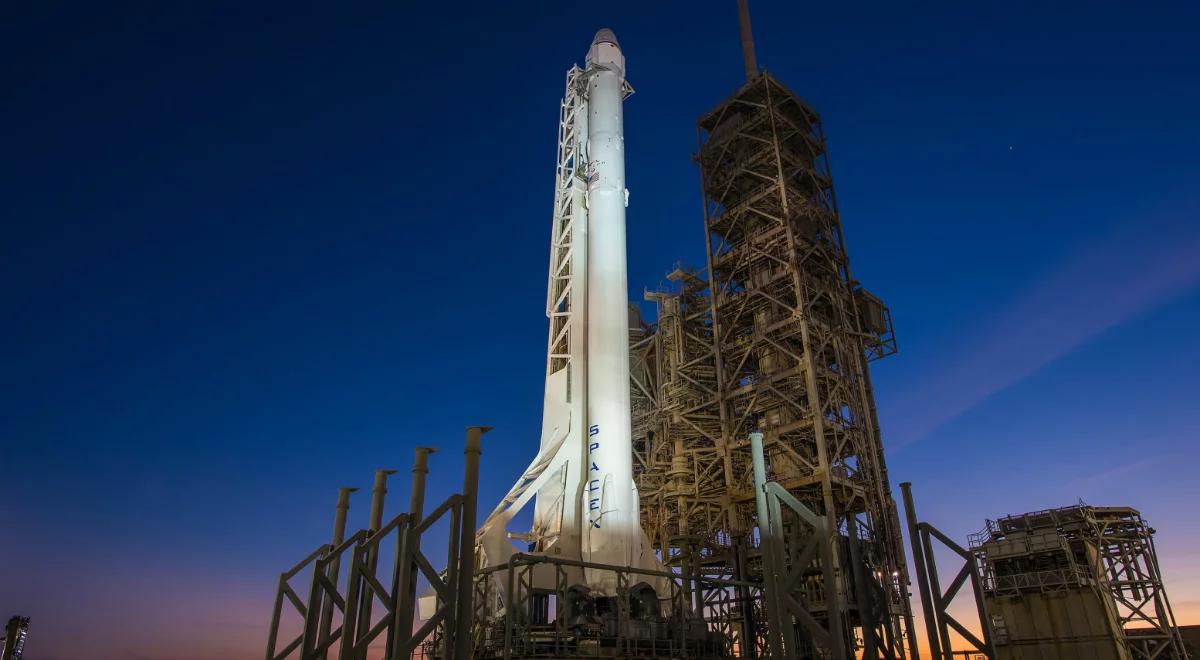  Pierwsza rakieta SpaceX wystrzelona w kosmos