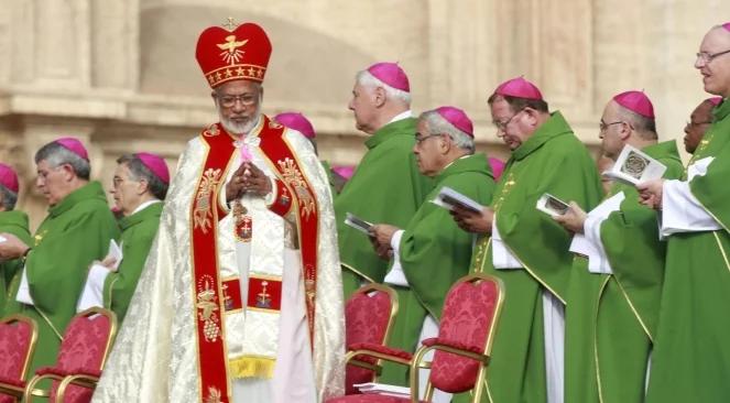 Papież Benedykt XVI otworzy synod biskupów 