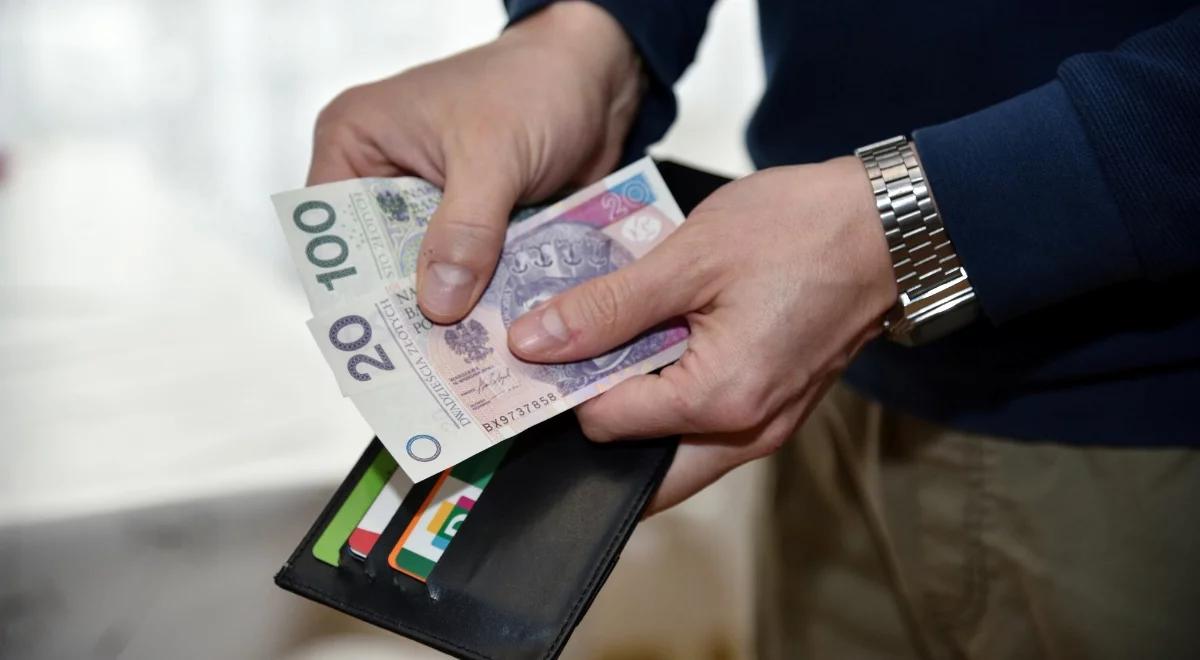 Wynagrodzenia rosną szybciej od oczekiwań. Nowe dane GUS