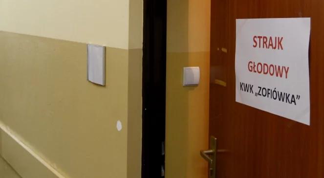Ponad 5,3 tys. górników prowadzi strajk w kopalniach JSW