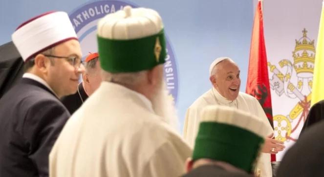 Papież Franciszek: zabijanie w imię Boga jest wielkim świętokradztwem
