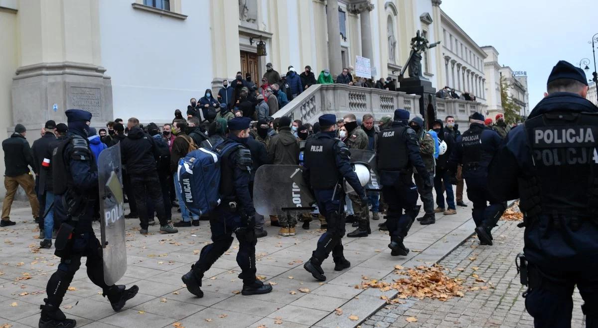 "Czas potępić dewastowanie świątyń". Uczestnicy opozycji antykomunistycznej napisali list do protestujących