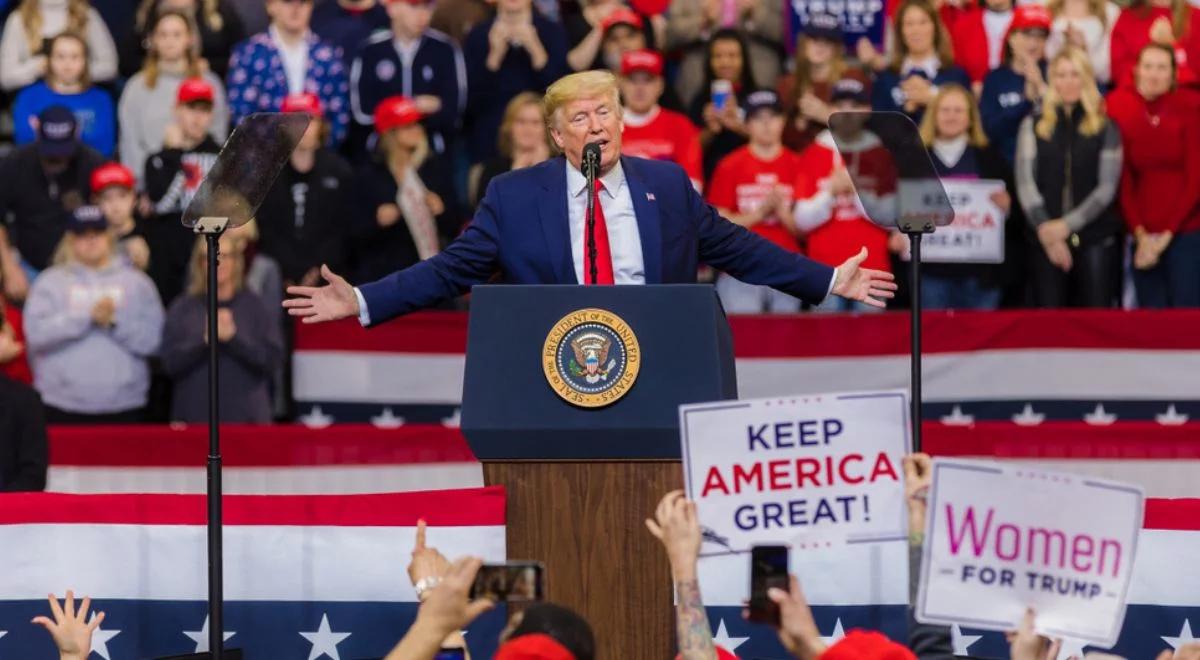 Trump lideruje w sondażu prezydenckim Republikanów. Podjął ważną decyzję w sprawie debat z kandydatami