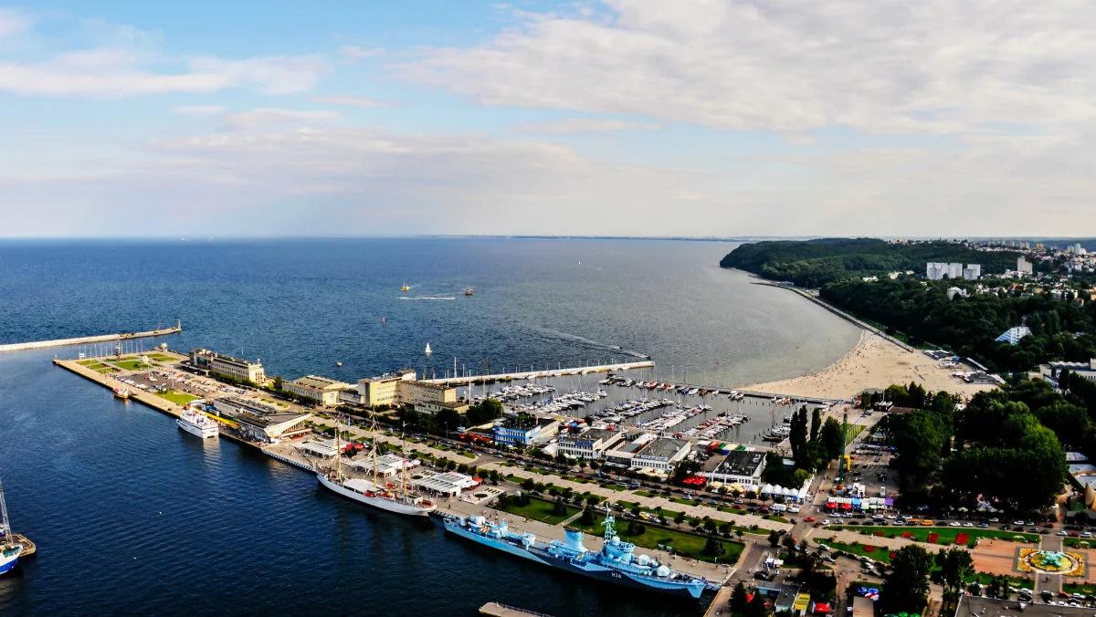 Bezpieczne wakacje. MEN przypomina najważniejsze zasady