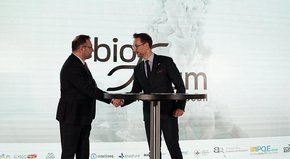 "Szóstka dla biotechnologii". Minister Waldemar Buda podpisał ważną deklarację