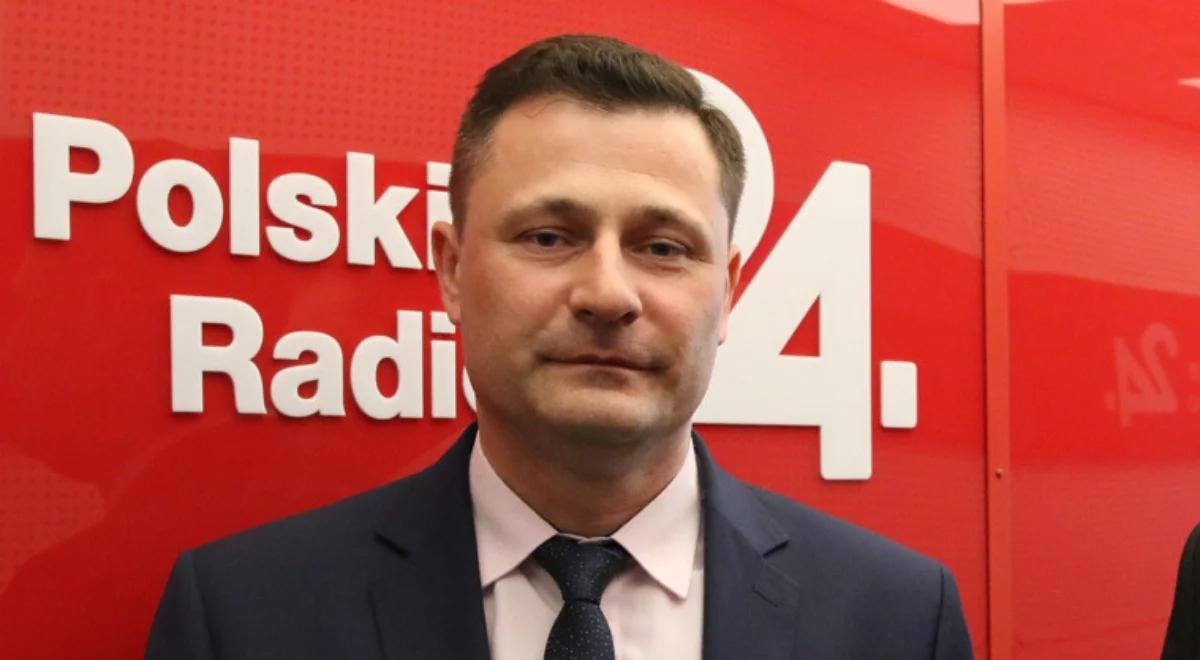 "Nie tędy droga". Poseł PSL o unijnych rozwiązaniach ws. adopcji dzieci przez pary jednopłciowe